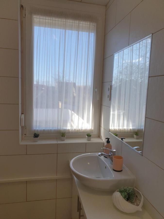Bella Apartman Szeged Esterno foto